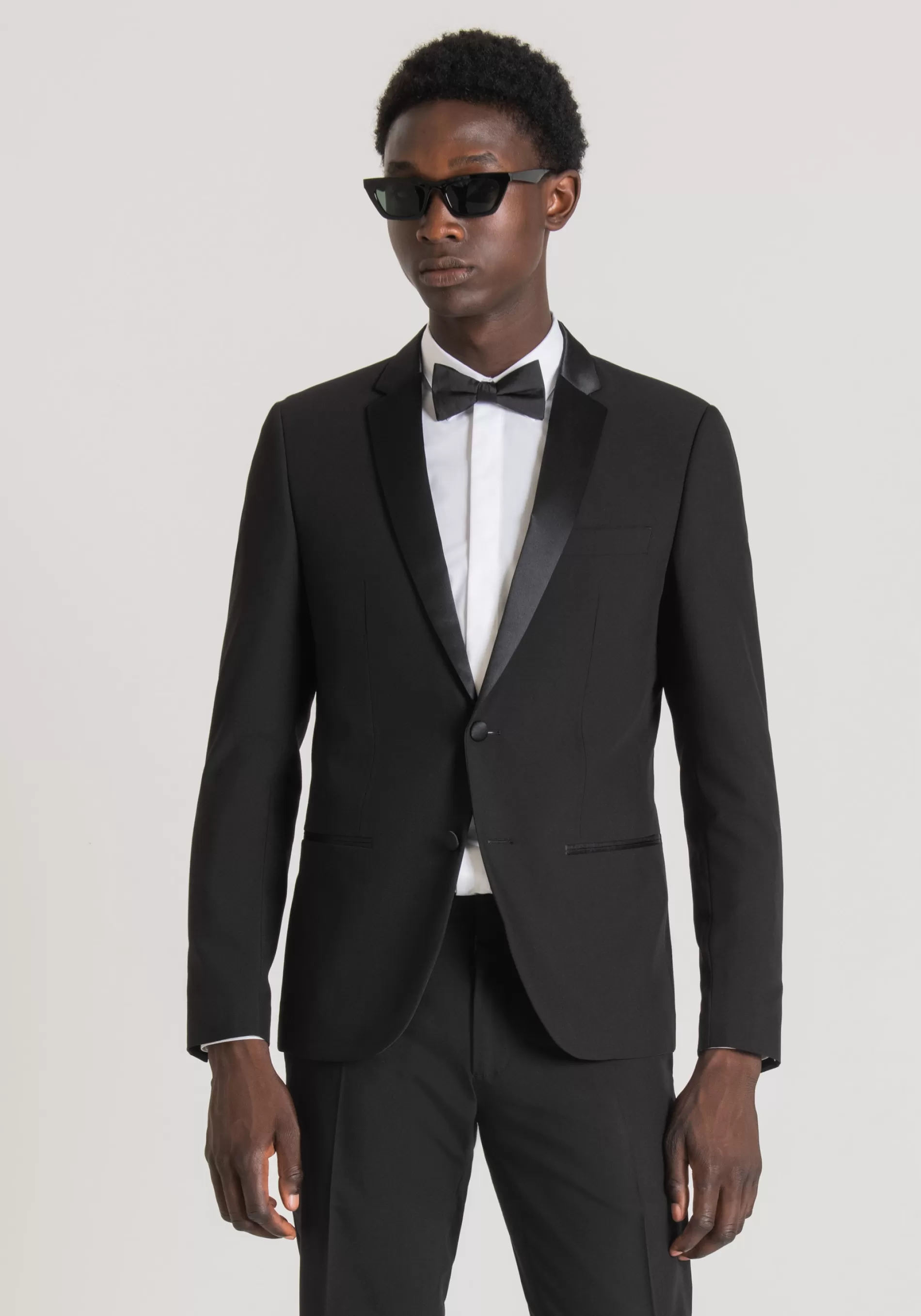 Hot "NINA" SLIM FIT JACKET IN STRETCH VISCOSE BLEND FABRIC WITH SATIN DETAILS Jackets and Gilet