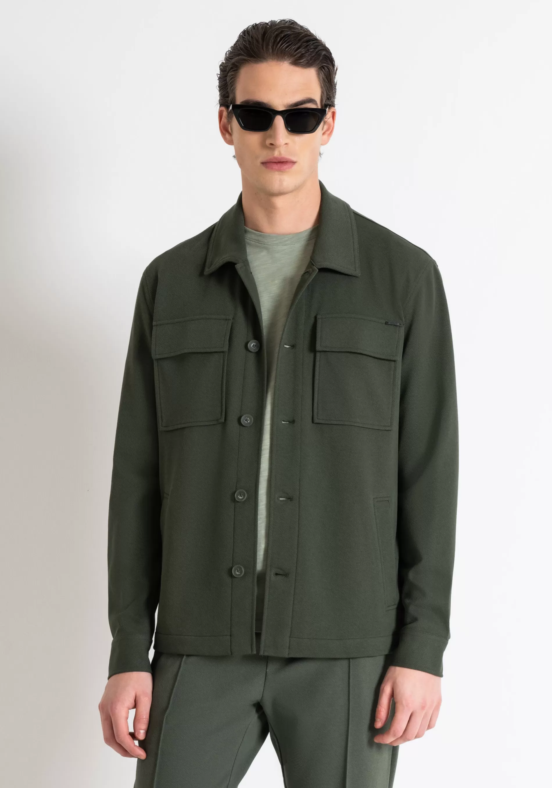 New "OSLO" STRAIGTH FIT SHIRT IN ELASTIC COTTON TWILL WITH LOGO PLAQUE Shirts