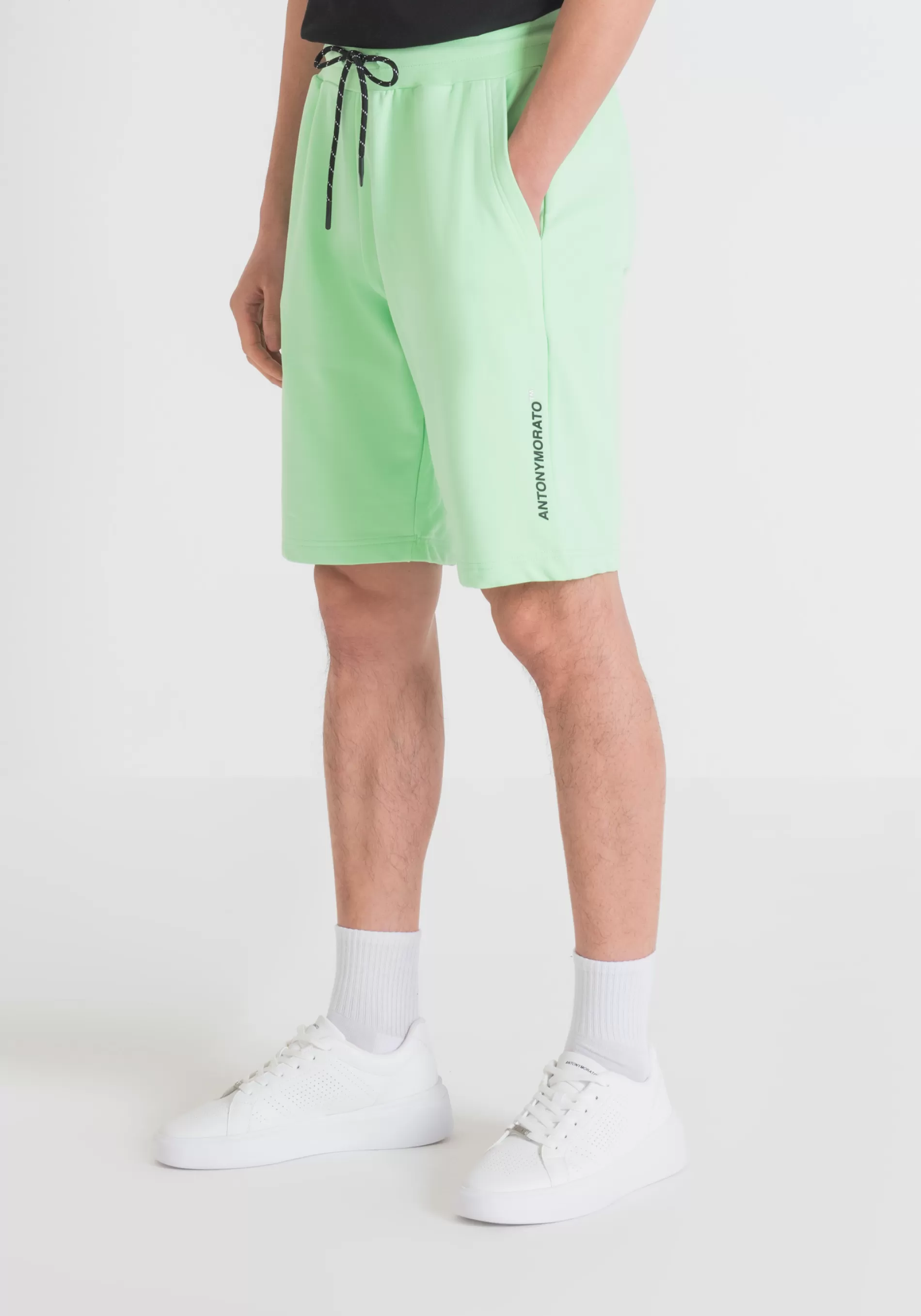 Outlet REGULAR FIT SHORTS IN COTTON BLEND AND SUSTAINABLE POLYESTER Trousers