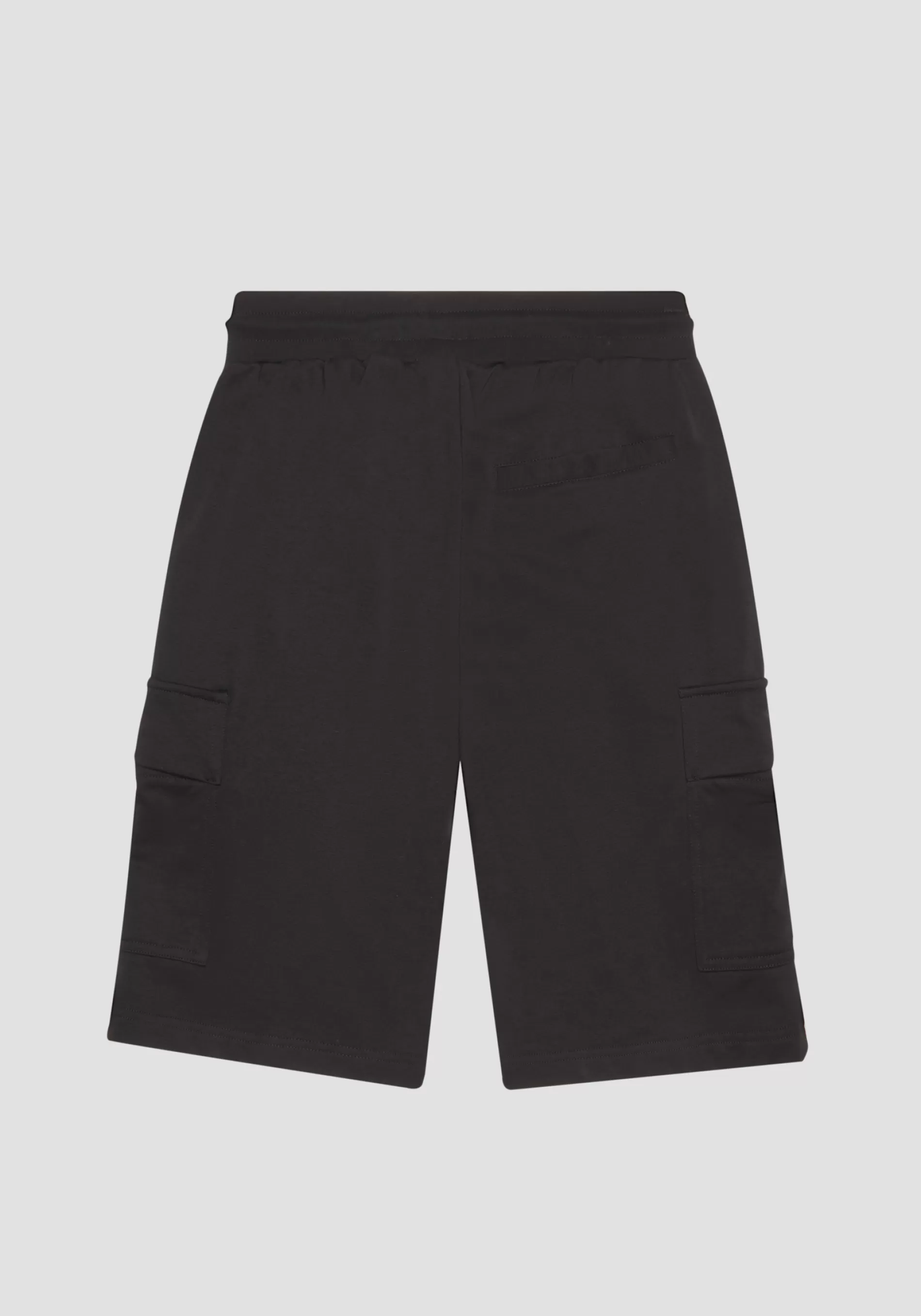 Flash Sale REGULAR FIT SWEATSHORTS IN SUSTAINABLE COTTON-POLYESTER BLEND WITH LOGO PATCH Trousers